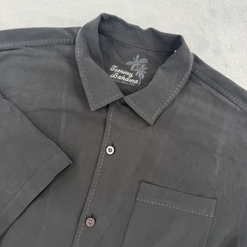 Tommy Bahama Silk Short Sleeve Button Down Shirt Mens Medium Black Minimalist